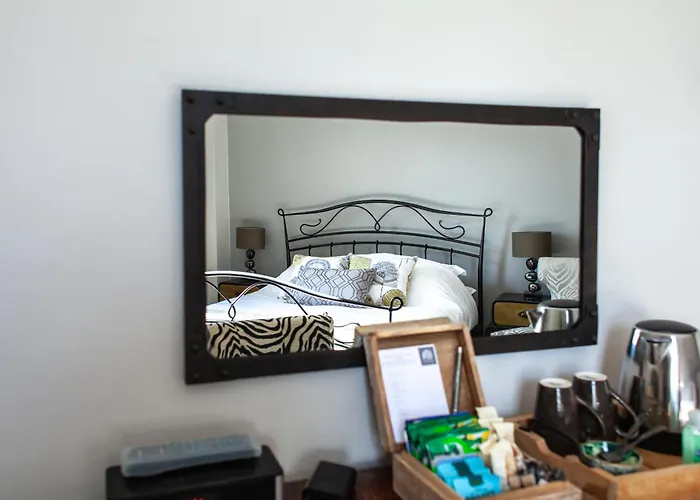 Oaklands Guest House