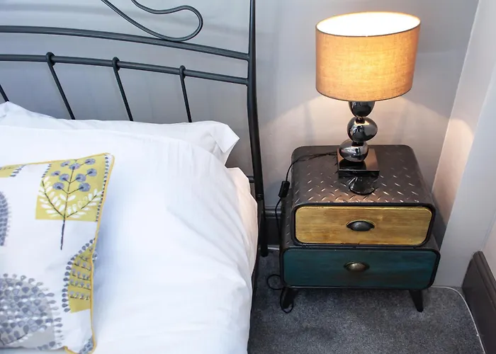 Oaklands Guest House