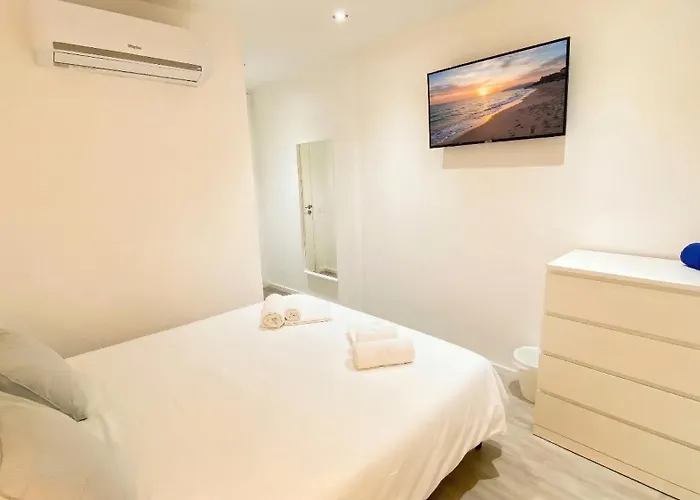 Casa Amarela Guesthouse