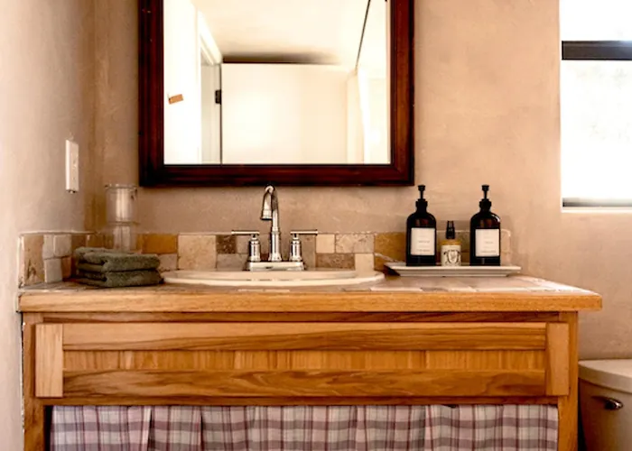 Secluded Designer Cottage - Sedona Wine Trail