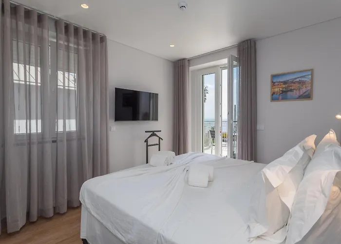 Beguest Estoril Guesthouse