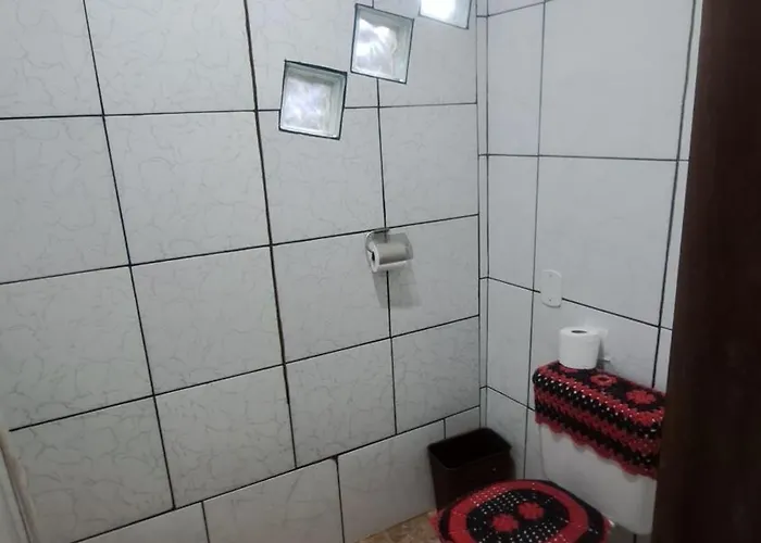 Suíte para Casal em Paricatuba Espaço Parica Wi-Fi e Ar-Condicionado