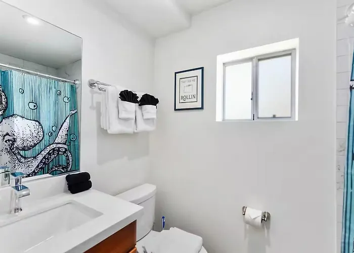 Dtph Cozy Corner - Pool & Parking