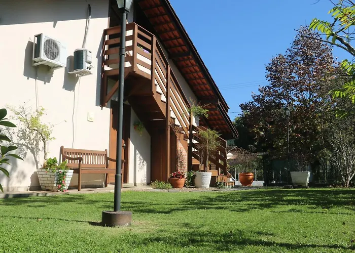 Hospedagem Na Rota Do Enxaimel