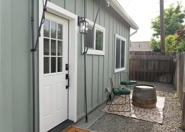 New! Quiet In-Law Unit | W/D | Pet Friendly