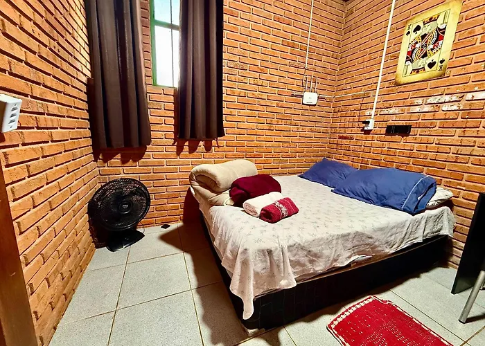 Quarto com Banheiro Privado no Centro de Botucatu