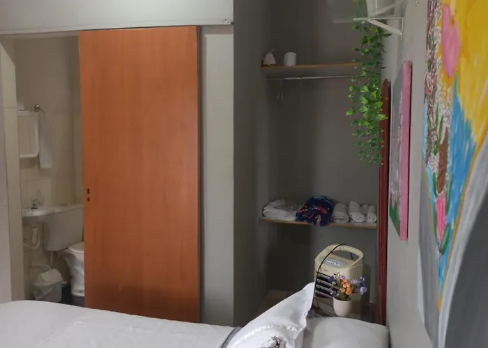 Kitenete parcialmente mobiliada em Arniqueiras