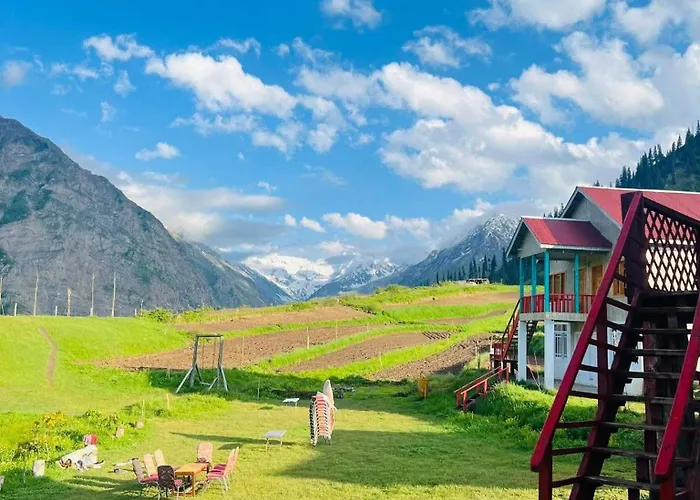 Venus Guest House Lalazar