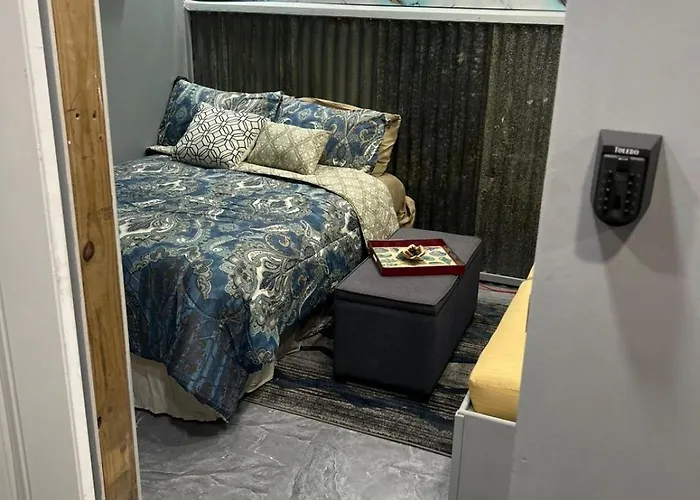 Affordable Comfort Inn & Suites