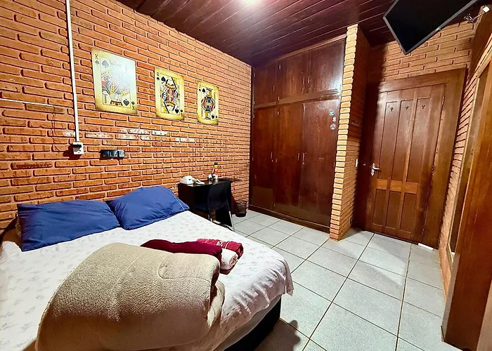 Quarto com Banheiro Privado no Centro de Botucatu