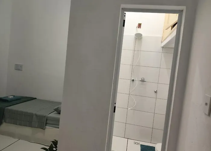 Quarto Privativo com ar condicionado no centro