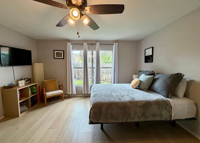 Disney, Universal, Epic Hub- Studio Suite