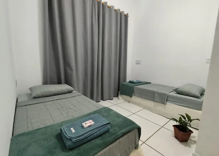 Quarto Privativo com ar condicionado no centro