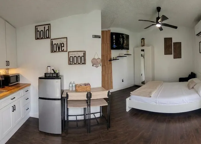 Private Suite Independent Entrance, All Amenities