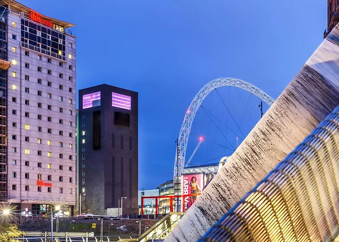 Golf hotels Ibis London Wembley