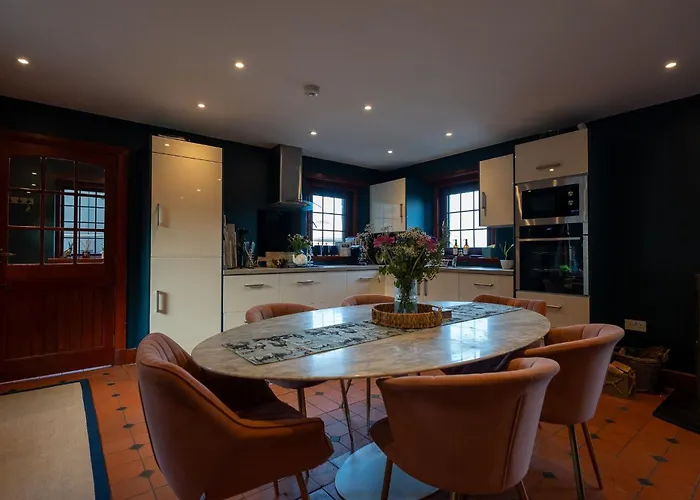 The Cottage At Barraston Farm