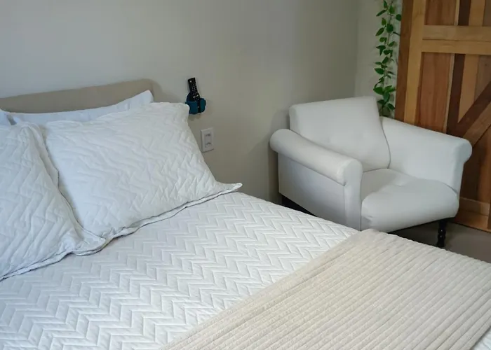 Quarto suíte privativo acesso independente
