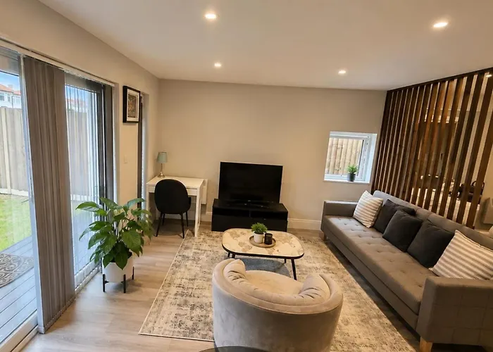 Brentbrooks Studio Flat