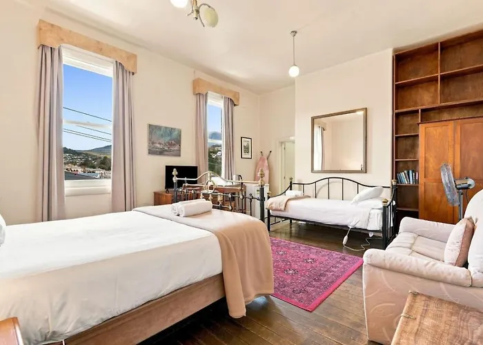 Edinburgh Premium Room And Ensuite