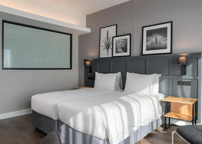 Hotels with pool Radisson Blu , Port Elizabeth