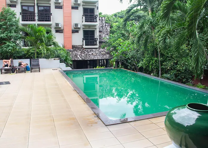 3 star hotels Rainforest Chiangmai