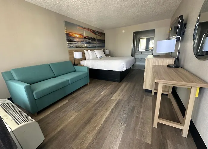 Days Inn By Wyndham Fort Myers