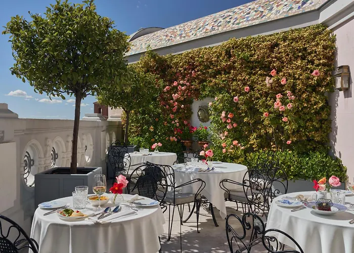Dog friendly hotels Relais & Chateaux Heritage