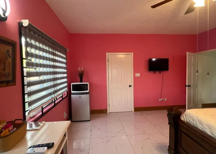 Private Executive Master Suite - Parham, Antigua