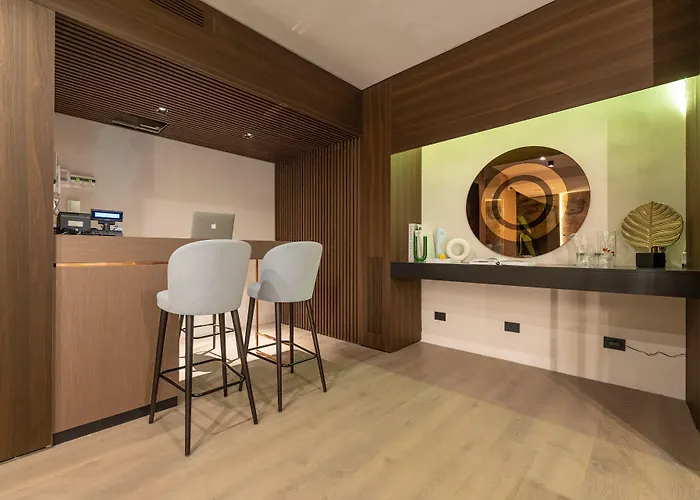 Agra Suites