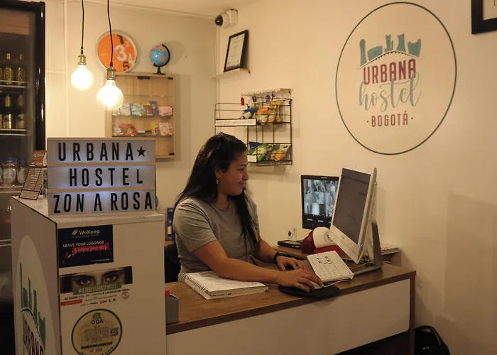 Urbana Hostel