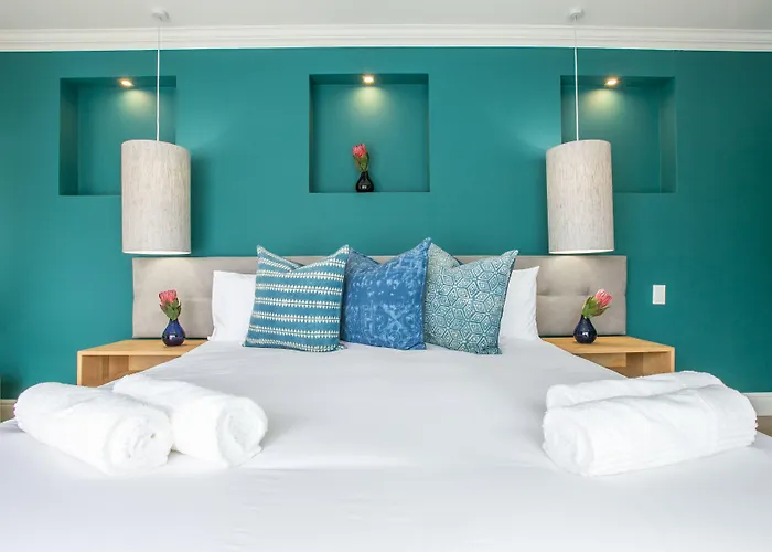 Hout & About Guest House