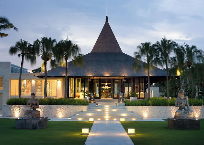 Togo villas Royal Santrian