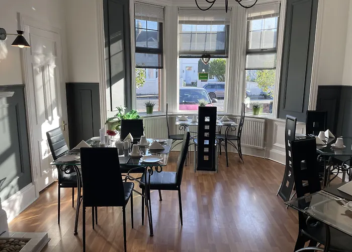 Cheap hotels Beechwood Ensuite Guest House