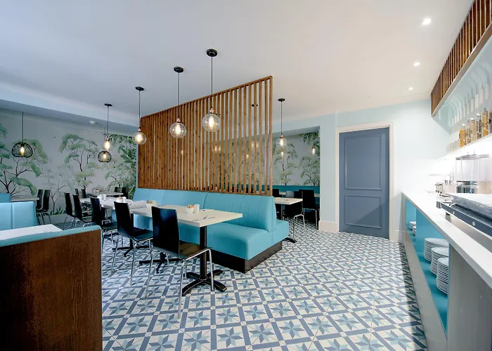 Mentone Hotel