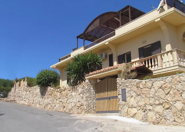 Hotel all'aeroporto: Le Anfore Hotel - Lampedusa