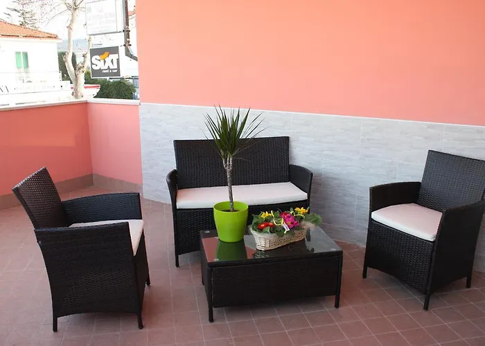 Hotel 3 stelle: Bed & Breakfast La Perla Rosa