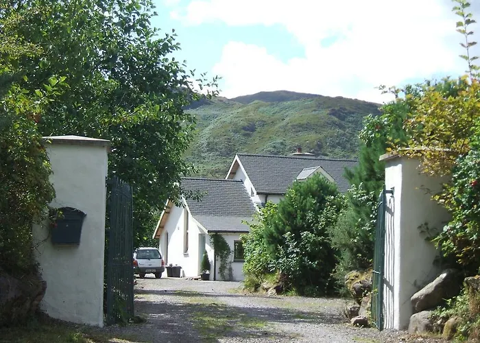 Pet Friendly hotel: Kenmare Eco Lodge