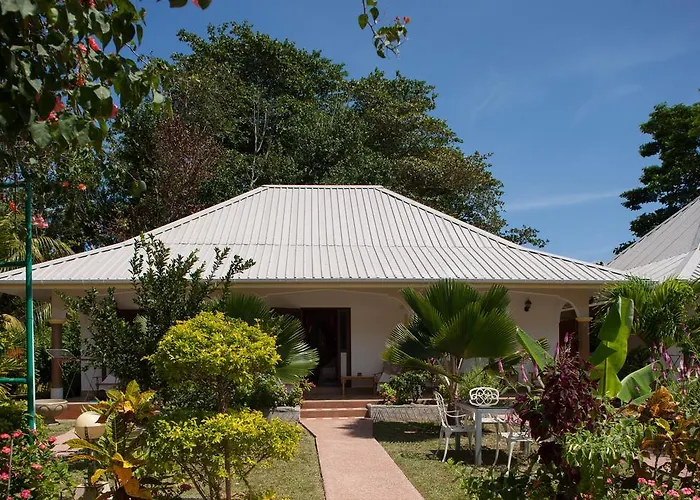 Etoile Labrine Guest House