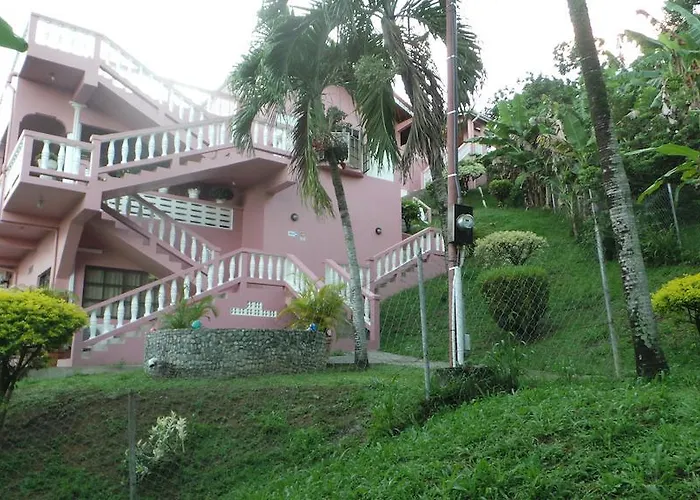 Top Ranking Hill View Guesthouse