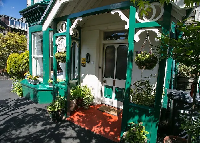 Family Hotel: The Haven