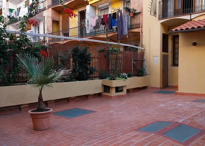 Bcn Home Guest House