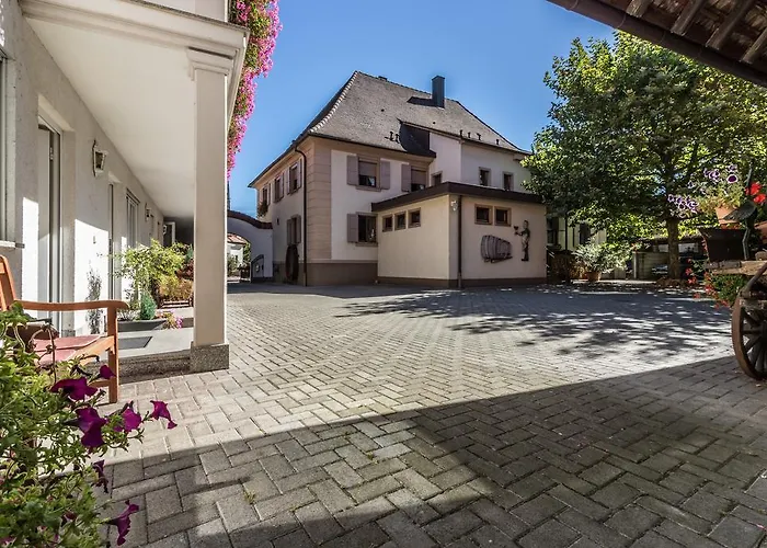 Hotel Loewen Garni