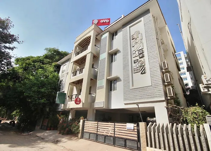 Hotel near College: Oyo 399 Hotel Park Inn