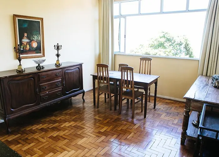 Hotelinho Urca Guest House