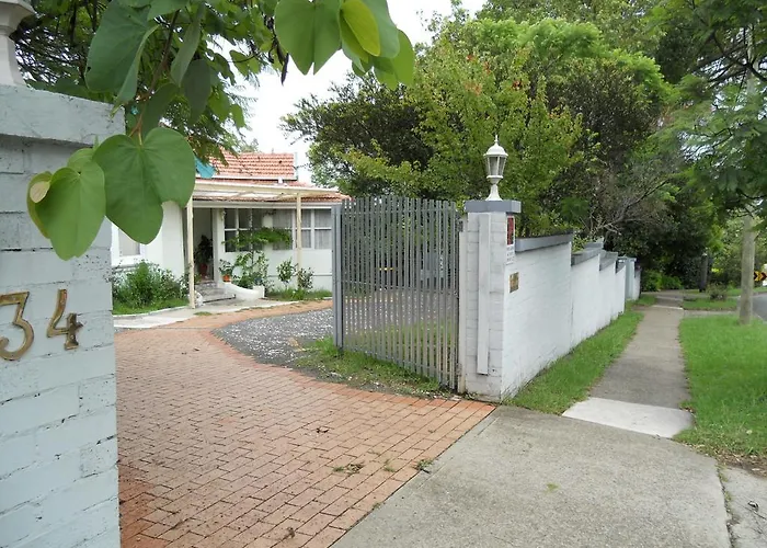 B&B only: Chatswood Inn