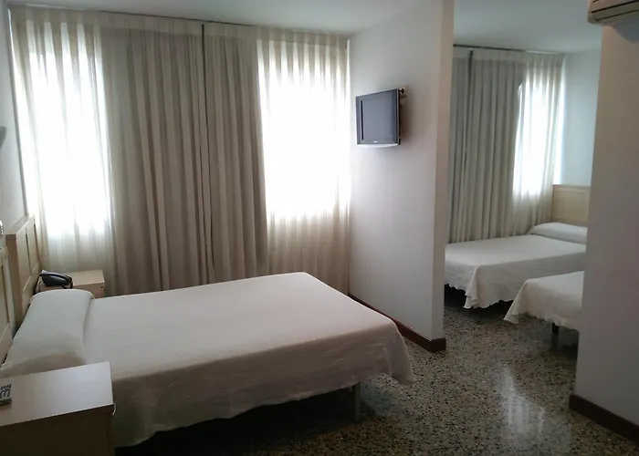 Hotel barato: Hotel Cogullada