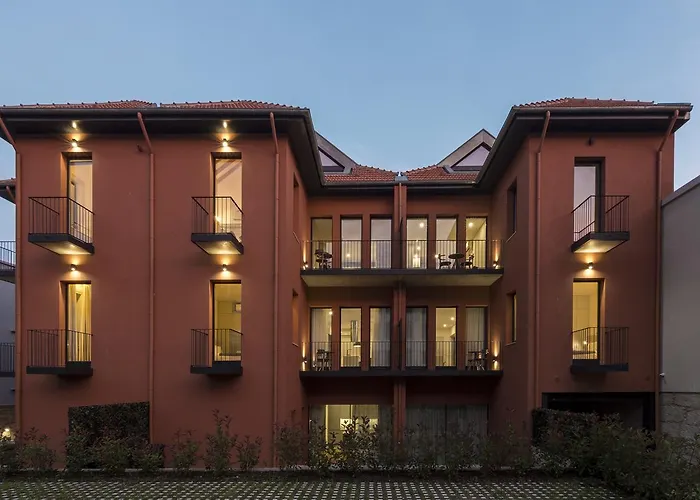 Alojamentos: Thomaz Palace