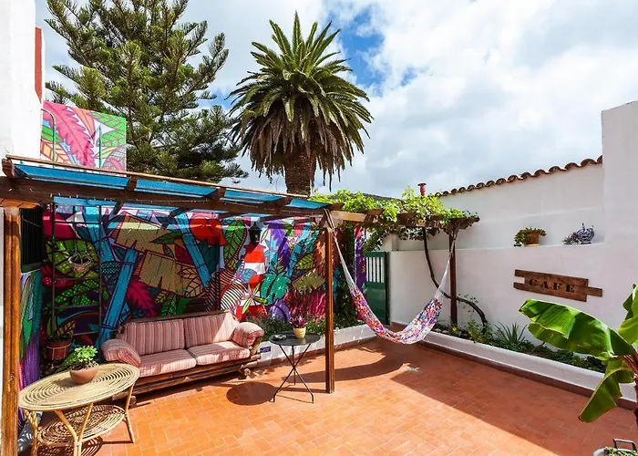 Patio Hostel (Adults Only)