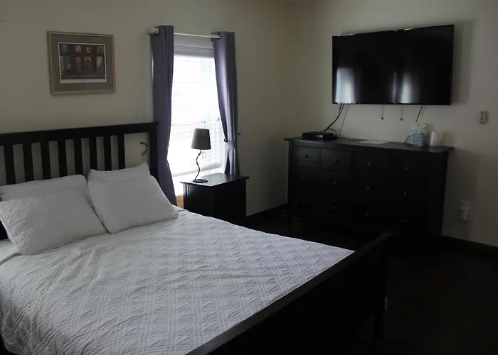 B&B only: Adam'S Inn