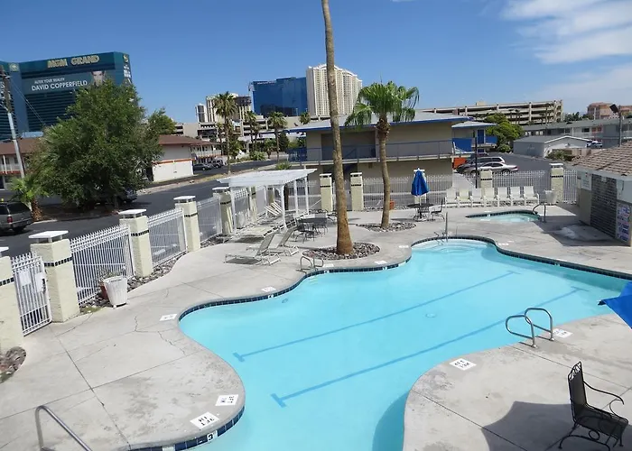 Americas Best Value Inn Strip